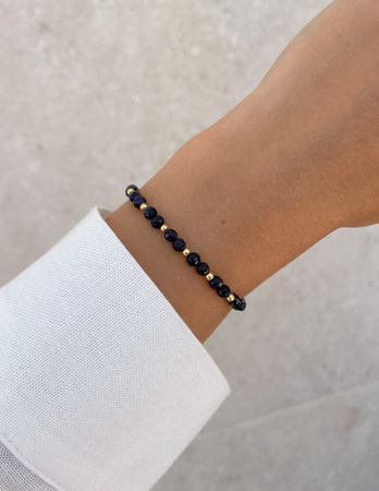 Bransoletka na gumce z Noc Kairu z hematytem -siła, odwaga, spokój