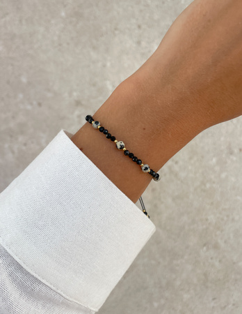 Bransoletka na nici z czarnym turmalinem z jaspisem dalmatyńskim - ochrona, odwaga, determinacja
