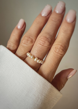 Pierścionek elastyczny kamienie naturalne Perła