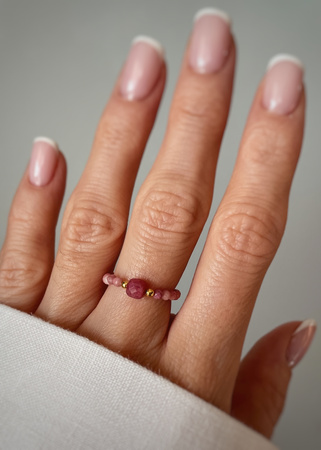 Pierścionek elastyczny rodonit