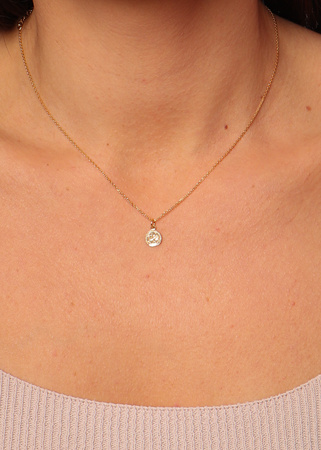 Łańcuszek z zawieszką monetą