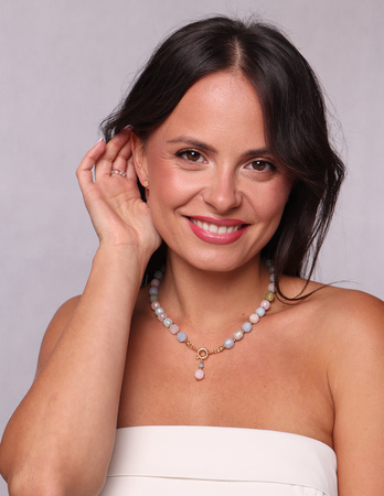 3 cm gold-plated, faceted hoop earrings