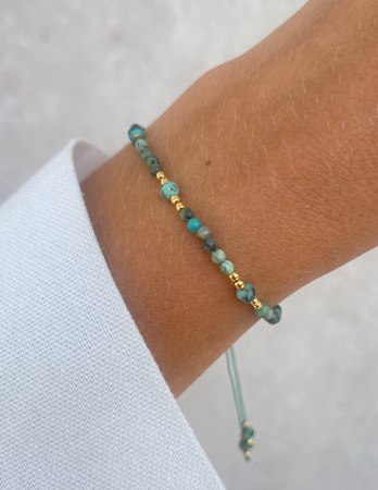 Bransoletka na nici z turkusu - kreatywność, wyobraźnia, przyjaźń