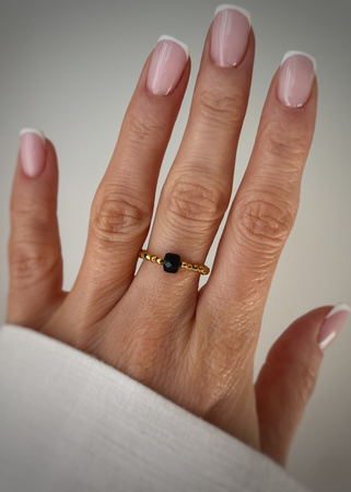Pierścionek elastyczny hematyt, czarny turmalin - sukces, odwaga, ochrona, dobrobyt