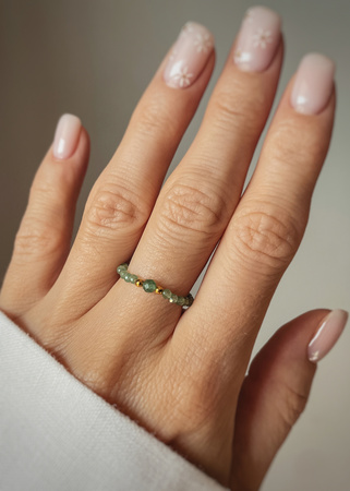 Elastic ring with natural lapis lazuli stones and pearl