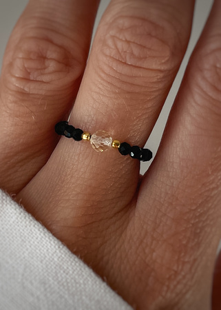 Pierścionek elastyczny czarny turmalin cytryn ochrona i dobrobyt