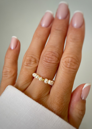 Pierścionek elastyczny kamienie naturalne Perła