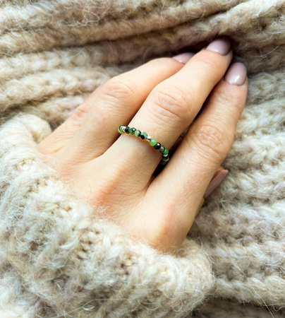 Elastic ring, natural zoisite stones with ruby