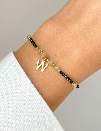 Bransoletka na nici z czarnym turmalinem, cytrynem i literką