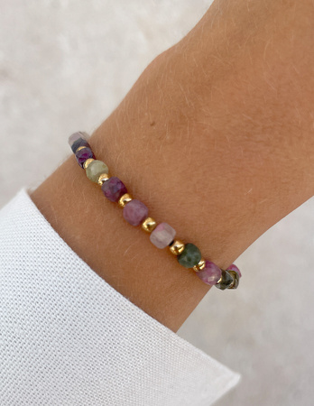 Bransoletka na gumce z mixu turmalinów z hematytem - ochrona, obfitość, witalność, relacje