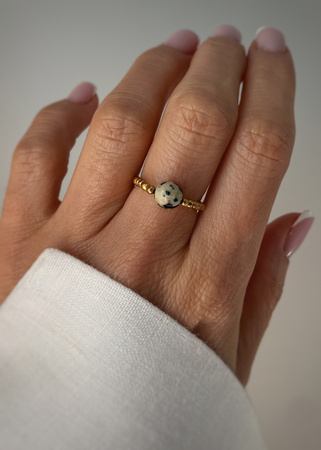 Pierścionek elastyczny hematyt, jaspis dalmatyński - siła, odwaga, ochrona, optymizm, uziemienie