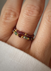 Elastic ring with natural lapis lazuli stones and pearl