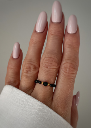 Pierścionek elastyczny czarny turmalin ochrona