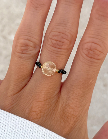 Elastic ring with natural lapis lazuli stones and pearl