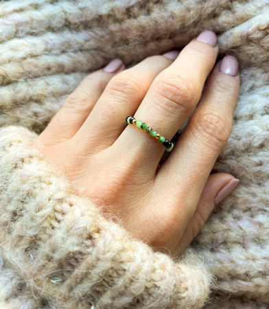 Pierścionek elastyczny kamienie naturalne zoisyt z rubinem