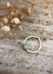 Elastic Ring Natural Stones Amazonite and Pearls Silver Gold Plated