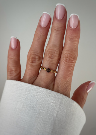 Pierścionek elastyczny hematyt, kwarc dymny - odwaga, sukces, pomoc w stresie