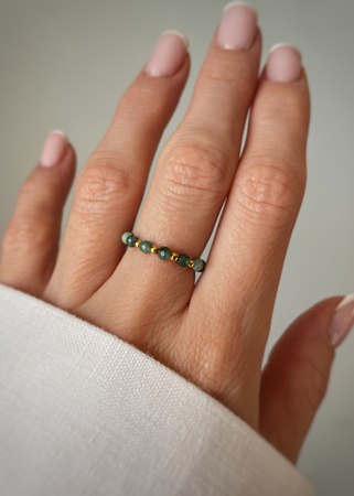 Pierścionek elastyczny szmaragd