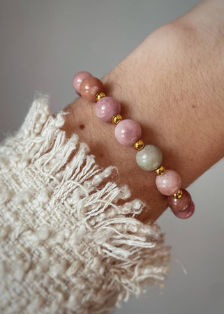 Bransoletka na gumce z Jadeitów