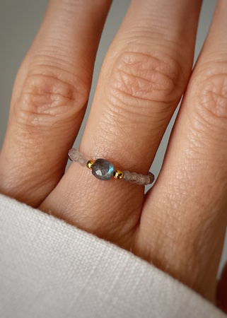 Pierścionek elastyczny labradoryt
