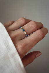 Elastic ring with natural sodalite and moonstone stones
