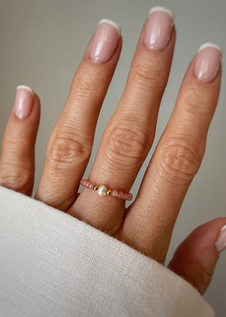 Pierścionek elastyczny rodochrozyt perła naturalna