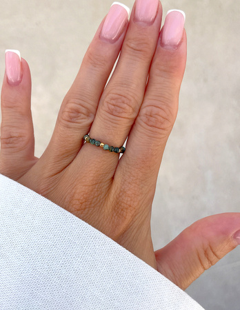 Elastic ring with natural lapis lazuli stones and pearl