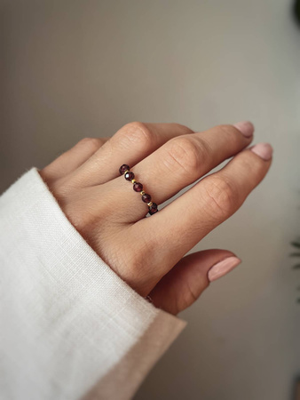 Pierścionek elastyczny kamienie naturalne granat