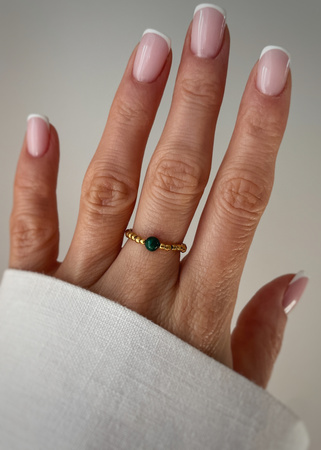 Pierścionek elastyczny hematyt, malachit - odwaga, sukces, pieniądze, dobrobyt