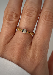 Elastic ring with natural lapis lazuli stones and pearl