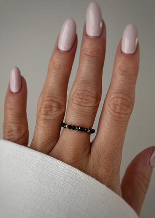 Pierścionek elastyczny czarny turmalin ochrona