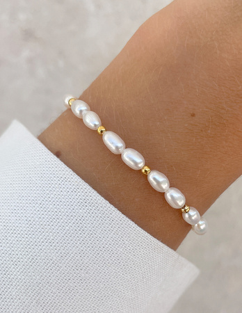 Bransoletka na gumce z perłami Bella z hematytem - bogactwo, odrodzenie, radość