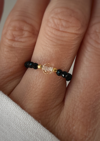 Pierścionek elastyczny czarny turmalin cytryn ochrona i dobrobyt