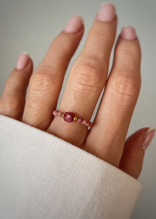 Pierścionek elastyczny rodonit