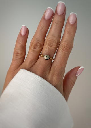 Pierścionek elastyczny hematyt, jaspis dalmatyński - siła, odwaga, ochrona, optymizm, uziemienie