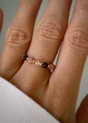 Elastic ring with natural lapis lazuli stones and pearl