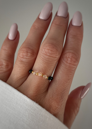 Pierścionek elastyczny czarny turmalin cytryn ochrona i dobrobyt