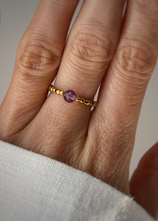 Pierścionek elastyczny hematyt, ametyst - sukces, odwaga, zdrowie, ochrona