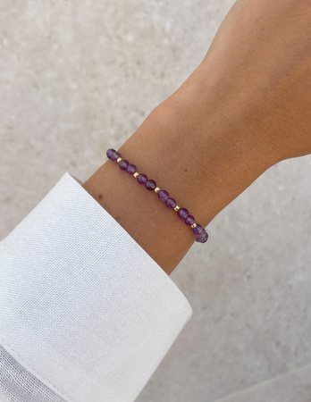 Bransoletka na gumce z ametystu z hematytem - koncentracja, sukces, ochrona