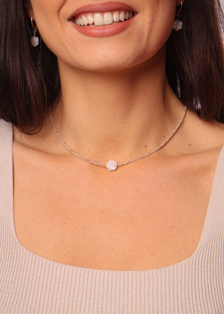 Naszyjnik cyrkonia szampańska z różą z masy perłowej