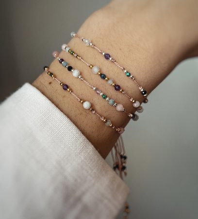 Bransoletka znak zodiaku Ryby srebrne kulki 