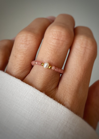 Pierścionek elastyczny rodochrozyt perła naturalna