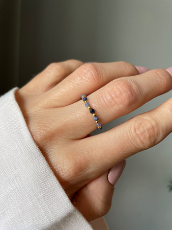 Pierścionek elastyczny kamienie naturalne sodalit