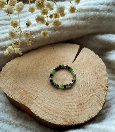 Pierścionek elastyczny kamienie naturalne zoisyt z rubinem