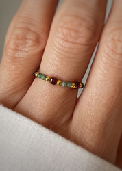 Elastic ring with natural lapis lazuli stones and pearl