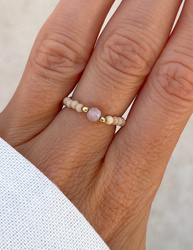 Elastic ring with natural lapis lazuli stones and pearl