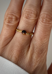 Elastic ring with natural lapis lazuli stones and pearl