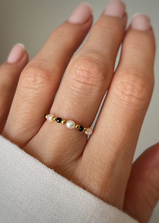 Pierścionek elastyczny czarny turmalin perła naturalna