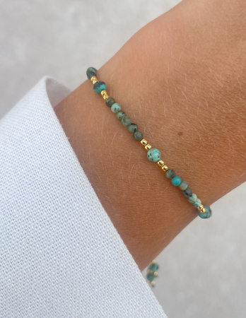 Bransoletka na nici z turkusu - kreatywność, wyobraźnia, przyjaźń