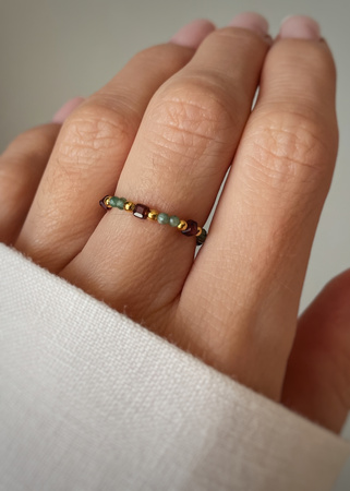 Pierścionek elastyczny szmaragd granat